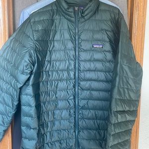 Men’s Patagonia puffer coat XL